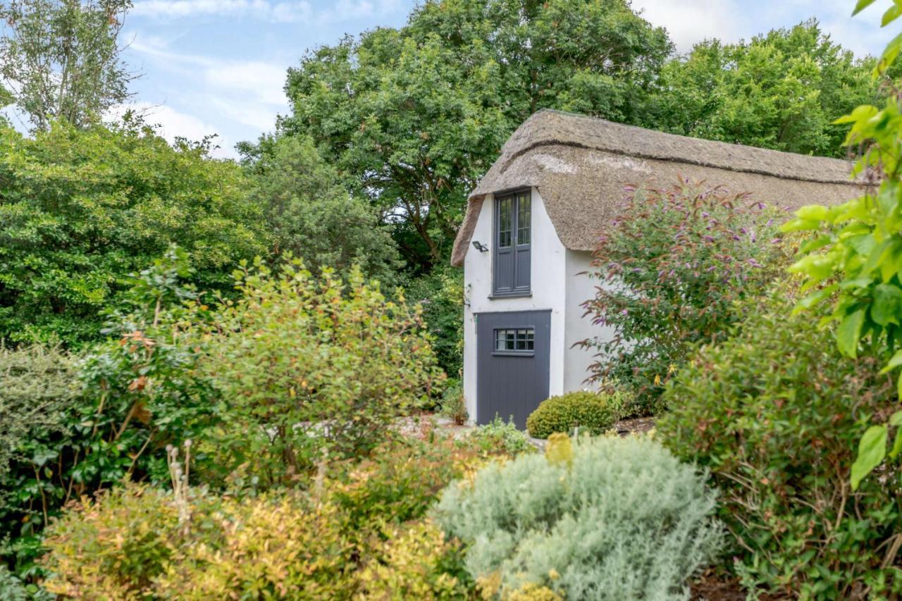 Little Thatch Lovely 2-Bed Converted Workshop Near Weymouth Radipole Exterior photo