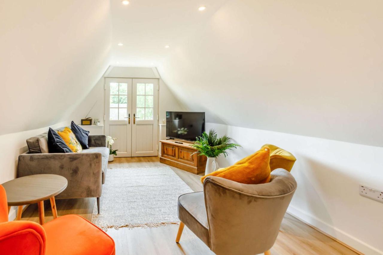 Little Thatch Lovely 2-Bed Converted Workshop Near Weymouth Radipole Exterior photo